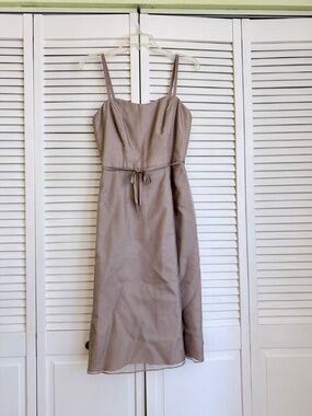 Nicole Miller • 100% Silk Organza & Satin Dress • Taupe • Size 4 • USA Made